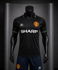 Manchester United como visitante en la temporada 1998-99